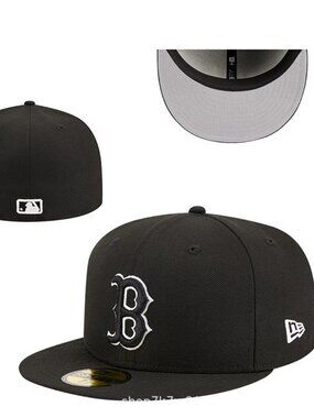 New Era Men’s Black Boston Fitted Cap